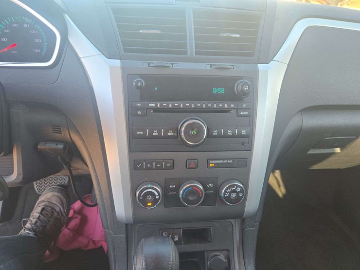 2012-chevrolet-traverse-image-14