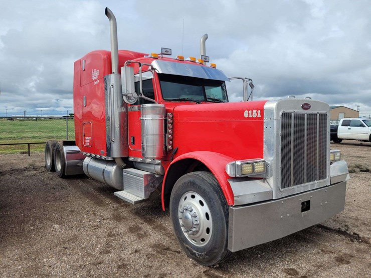 2007-peterbilt-379-image-2