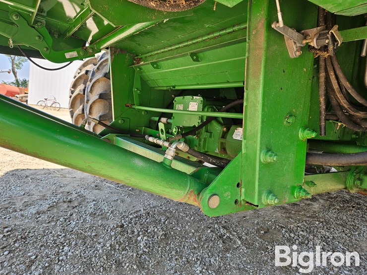 2008-john-deere-9570-sts-image-10