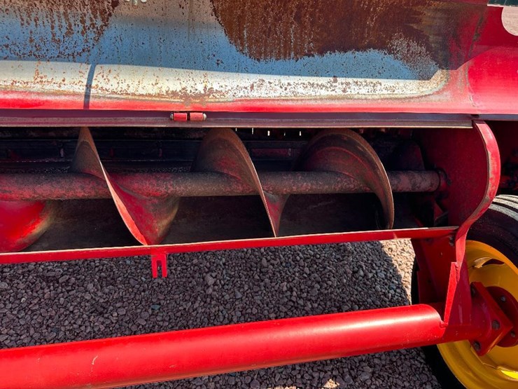 2013-new-holland-38-image-20
