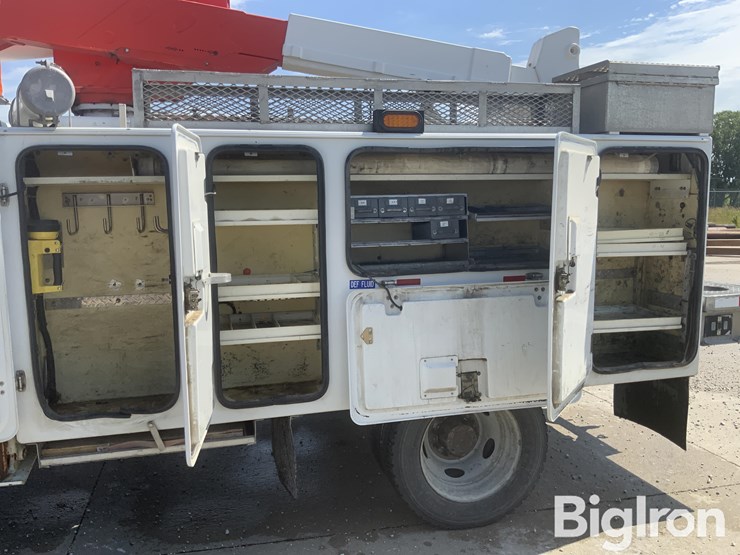 2015-ford-f550-image-19