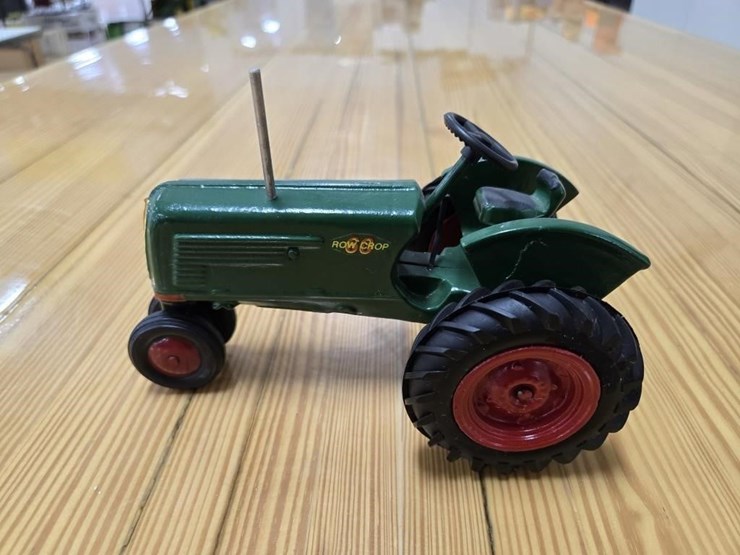 oliver-60-image-1