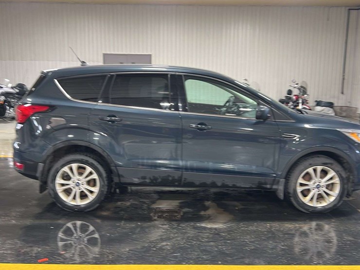 2019-ford-escape-image-6