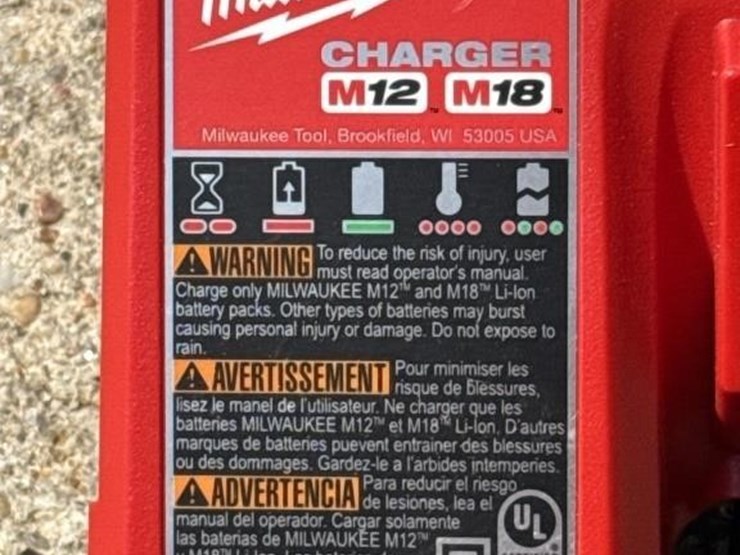 milwaukee-m-12-–-m-18-charger-image-2
