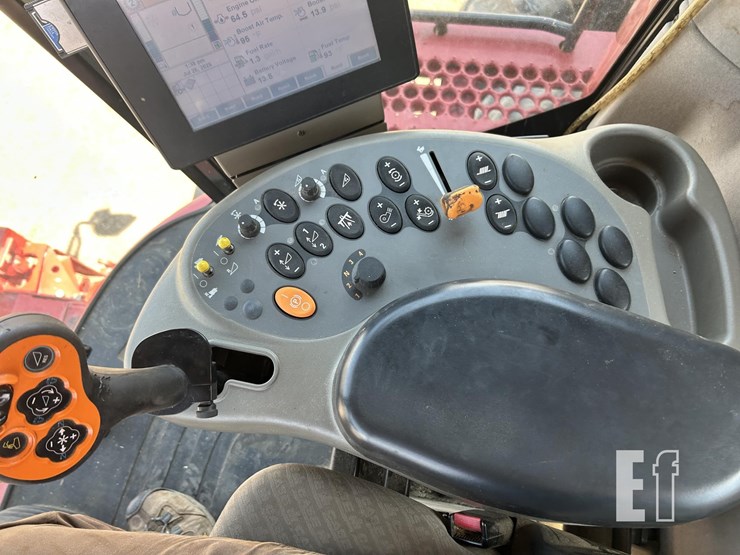2007-case-ih-7010-image-77