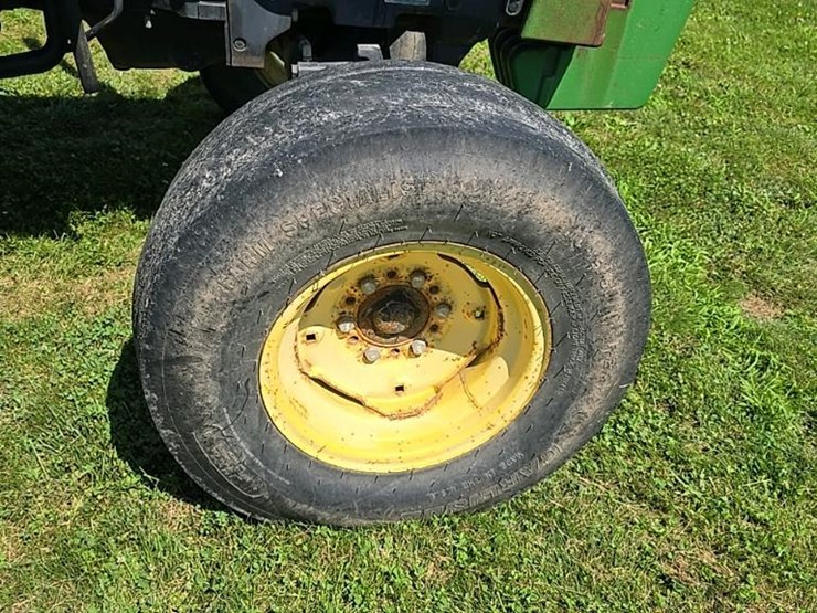 2005-john-deere-5320-image-21
