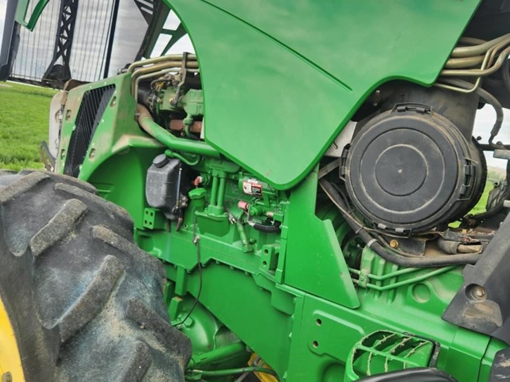 2010-john-deere-8245r-image-8