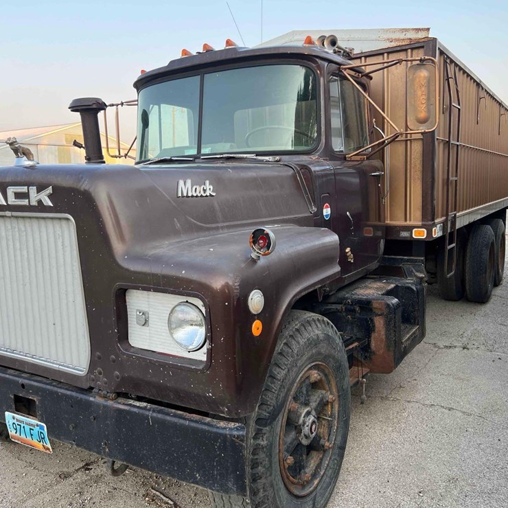 1973 MACK R600