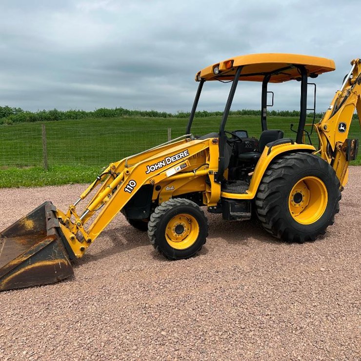 2002 JOHN DEERE 110