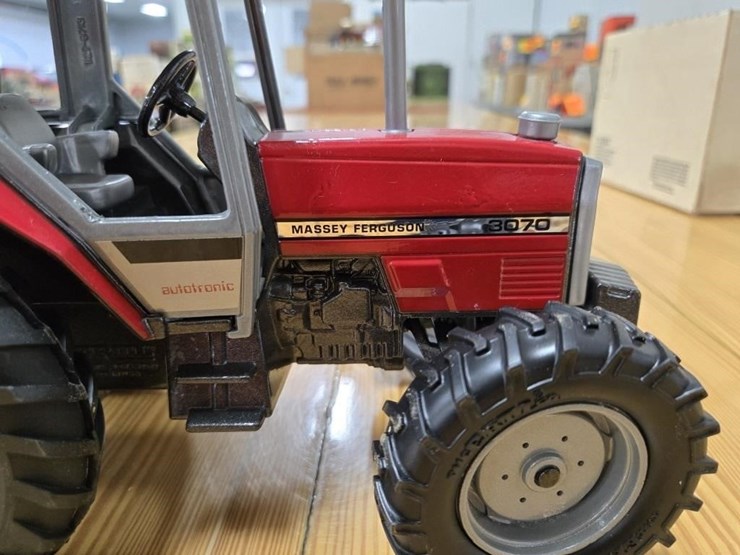 massey-ferguson-3070-image-4