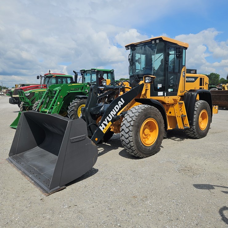 2023 HYUNDAI HL930A