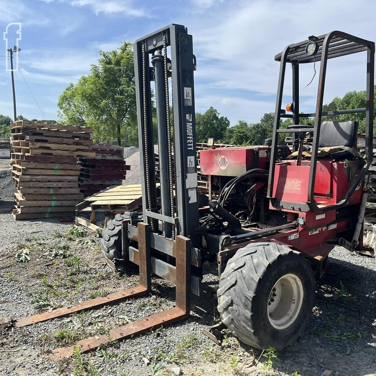 1995 MOFFETT M5000