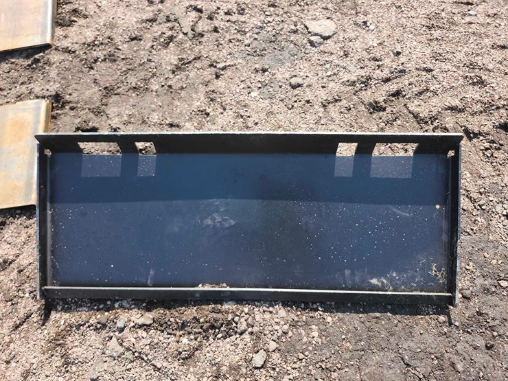heavy-duty-1/2-moon-gusseted-skid-steer-receiver-hitch-image-2