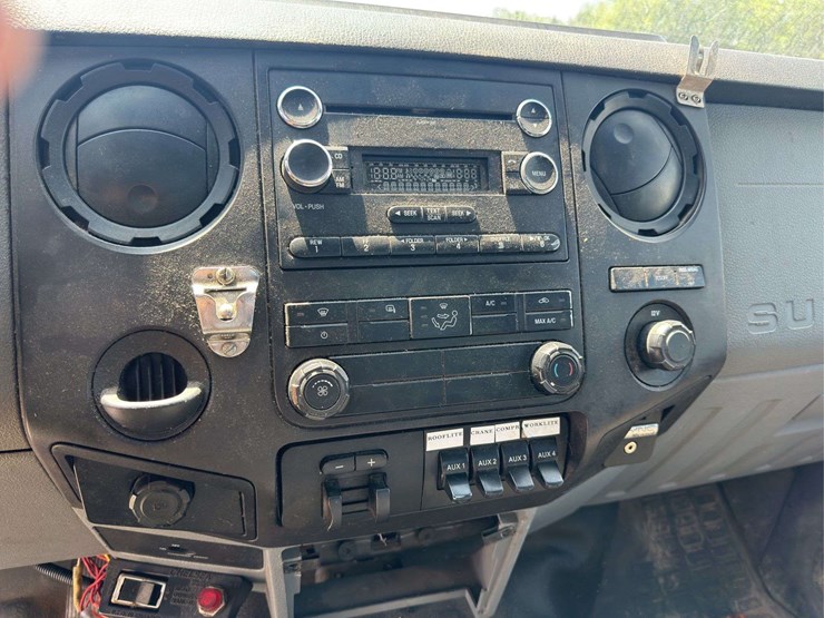 2011-ford-f450-image-21
