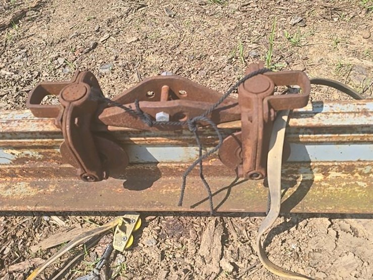 #144-•-hoist-track-image-11