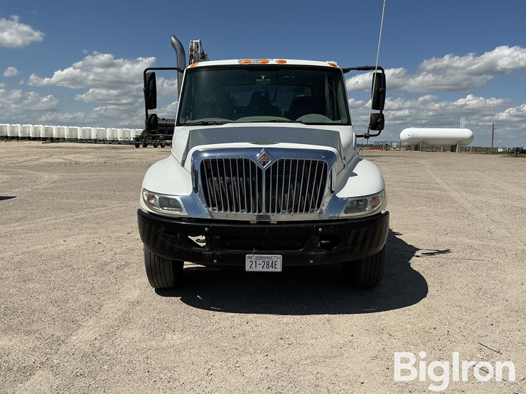 2002-international-durastar-4300-image-2