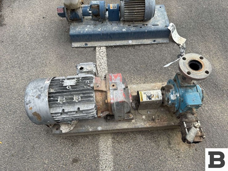water-pump-with-motor-image-4