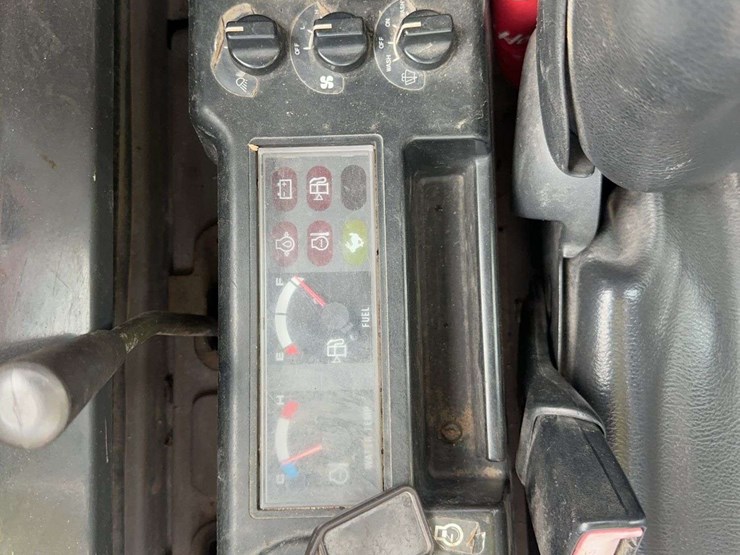 2012-case-cx36b-image-21