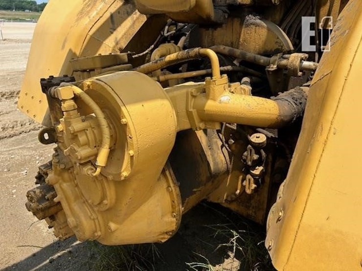 1981-caterpillar-621b-image-23