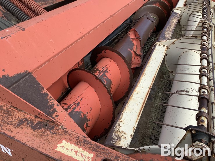 hesston-6600-image-14