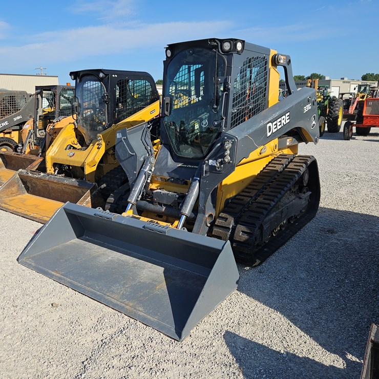 2018 DEERE 331G