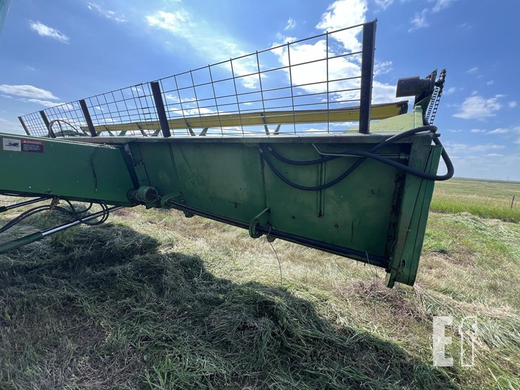 john-deere-224-image-5