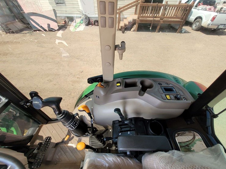 2022-john-deere-5055e-image-14