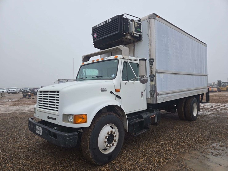 2001-international-4900-image-1