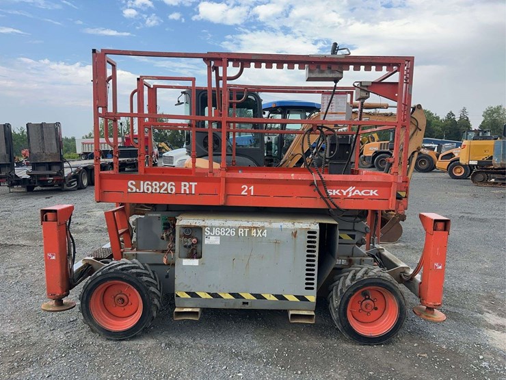 2008-skyjack-sj6826rt-image-5