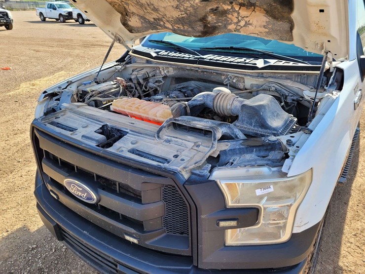 2017-ford-f150-image-15