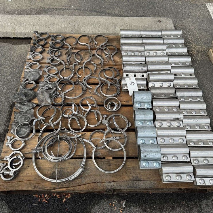 Miscellaneous Stainless Steel Pipe Clamps and Joiners