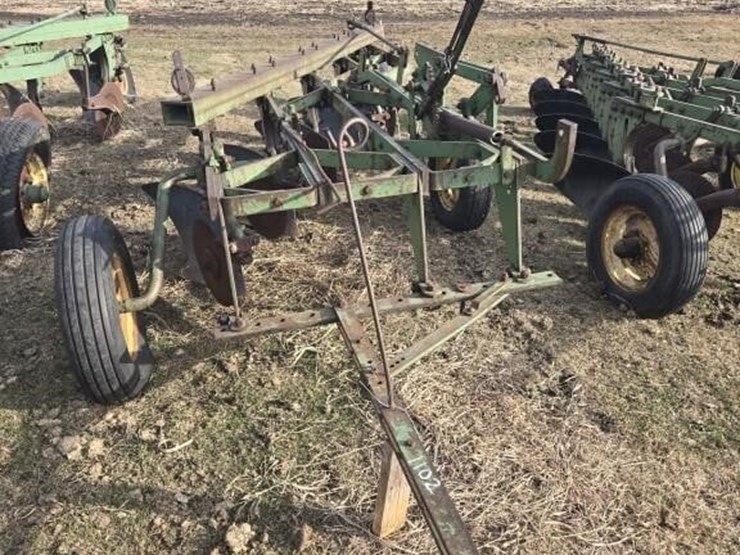 john-deere-5-image-3