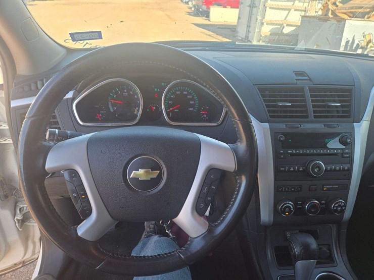 2012-chevrolet-traverse-image-13