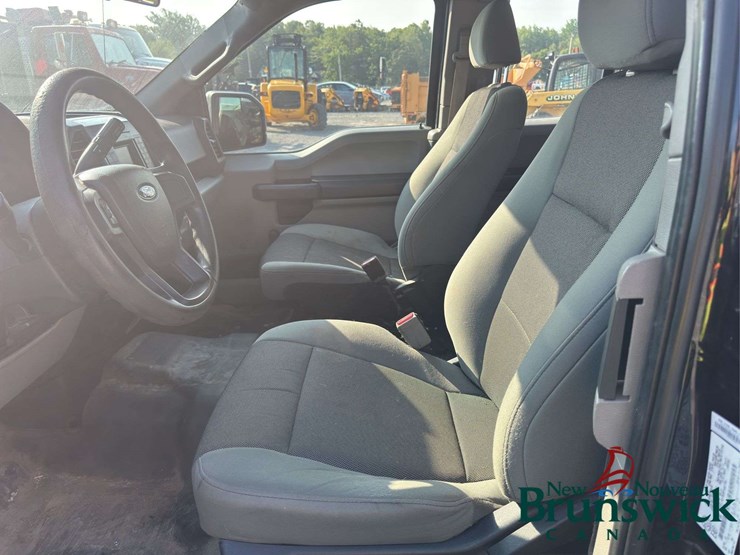 2016-ford-f150-xl-image-17