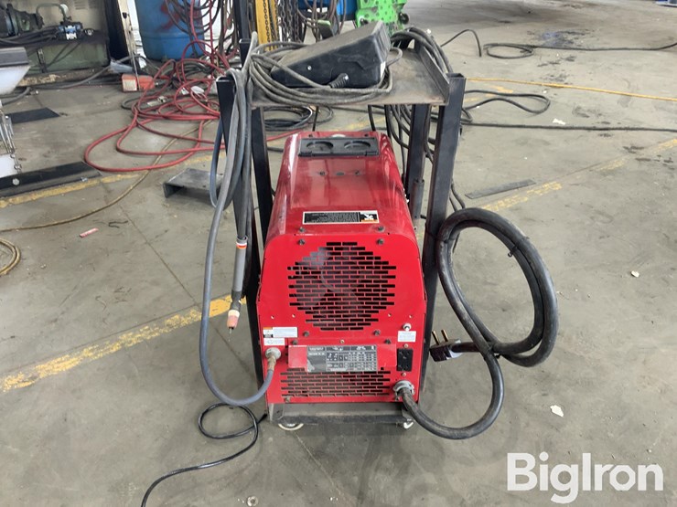 lincoln-electric-precision-tig-225-welder-image-6