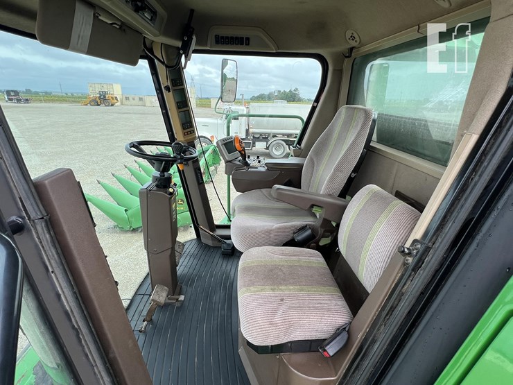 2008-john-deere-9770-sts-image-37