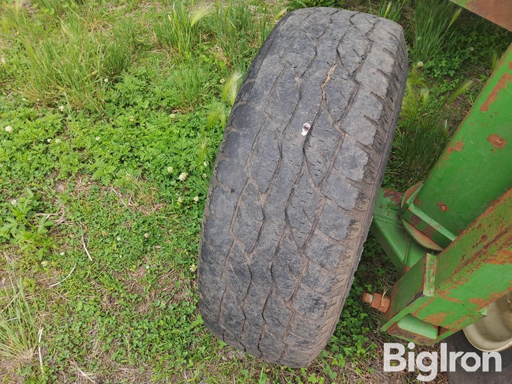 portable-bale-feeder-image-18