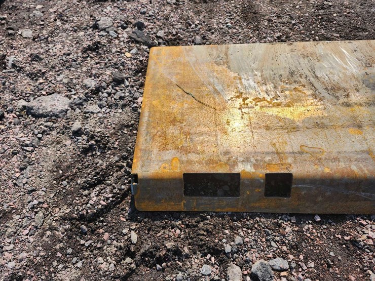solid-full-weldable-quick-attach-blank-plate-image-3