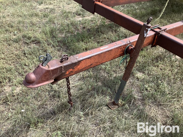 new-holland-s/a-windrower-trailer-image-9