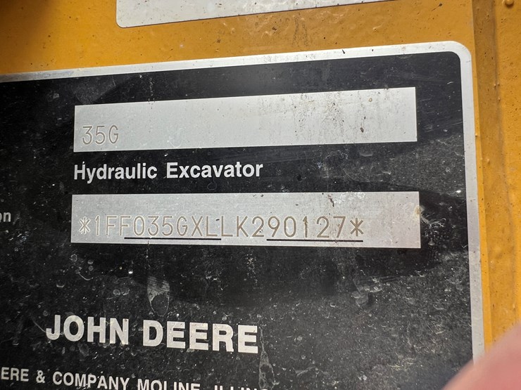 2020-deere-35g-image-21