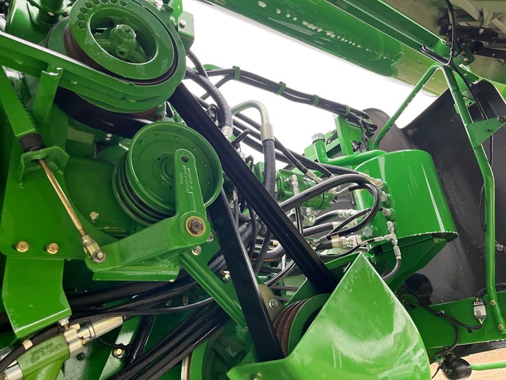 2011-john-deere-9770-sts-image-18