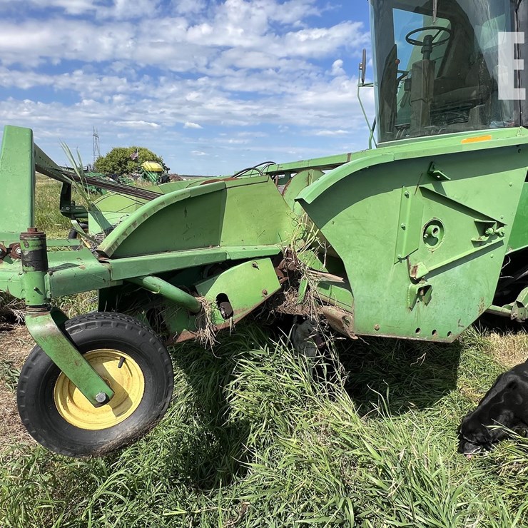JOHN DEERE 212