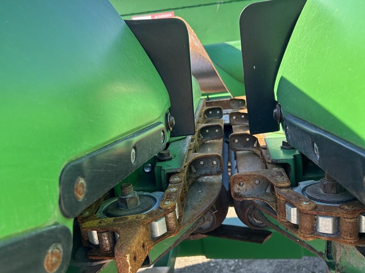2011-john-deere-612c-image-16