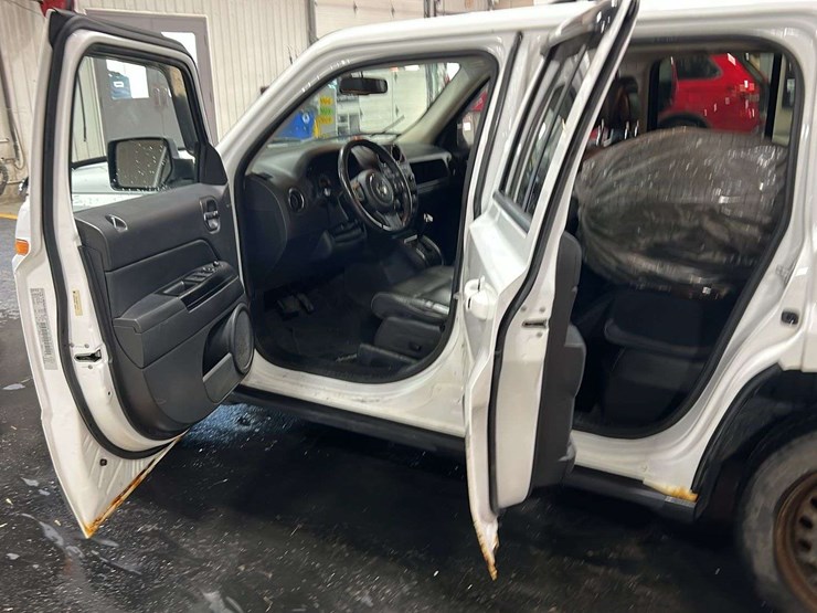 2015-jeep-patriot-image-13