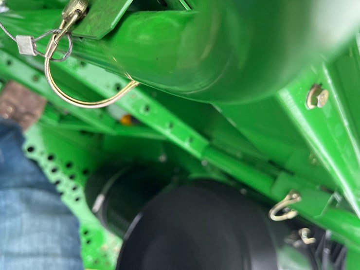 2011-john-deere-9770-sts-image-36