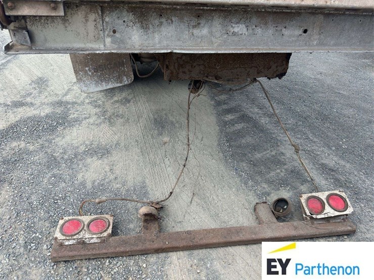 2005-international-durastar-4400-image-23