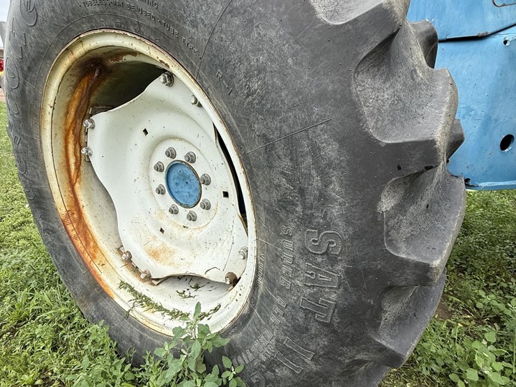 new-holland-9030-image-15