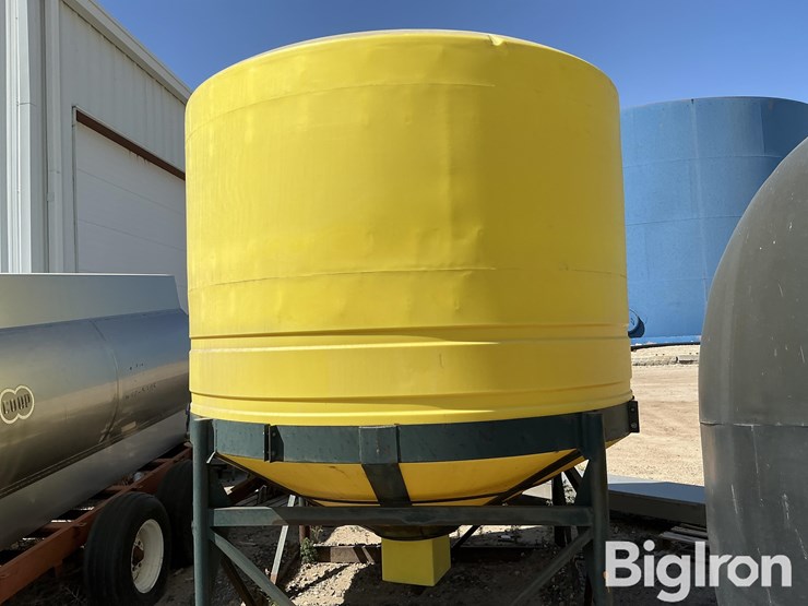 2000-gallon-cone-bottom-tank-image-6