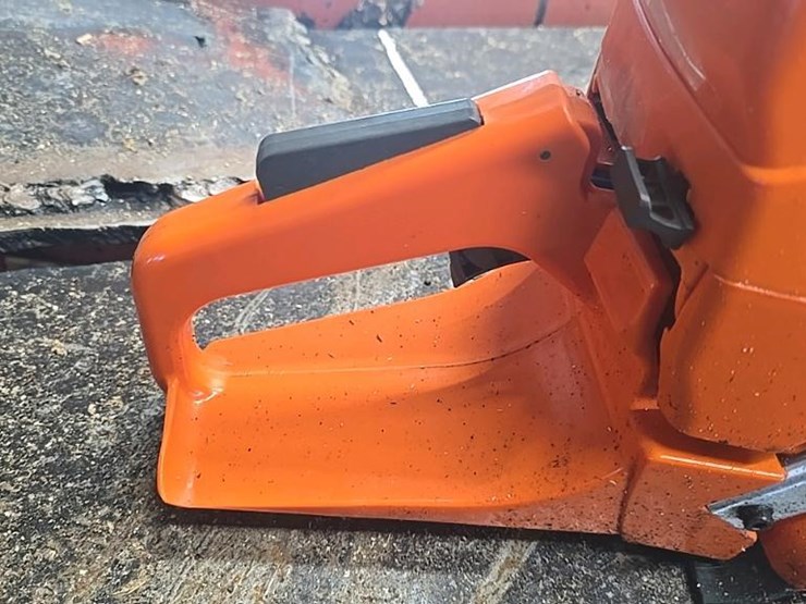 #101-•-hnsavrqua-372-chainsaw-image-12