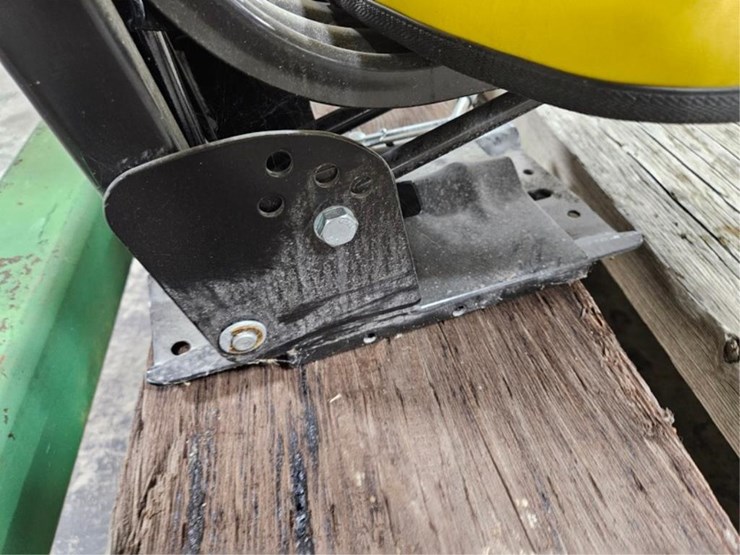 #362-•-new-yellow-tractor-seat-image-7